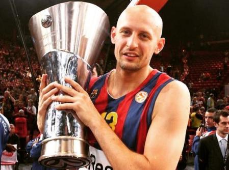 Lubos Barton celebrando un título con el Barça
