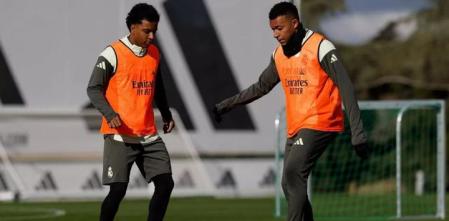 Entrenamiento del Real Madrid antes del partido ante el Valencia