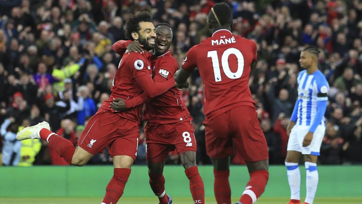 Salah, Mané y Keita siguen rumbo a Yaoundé