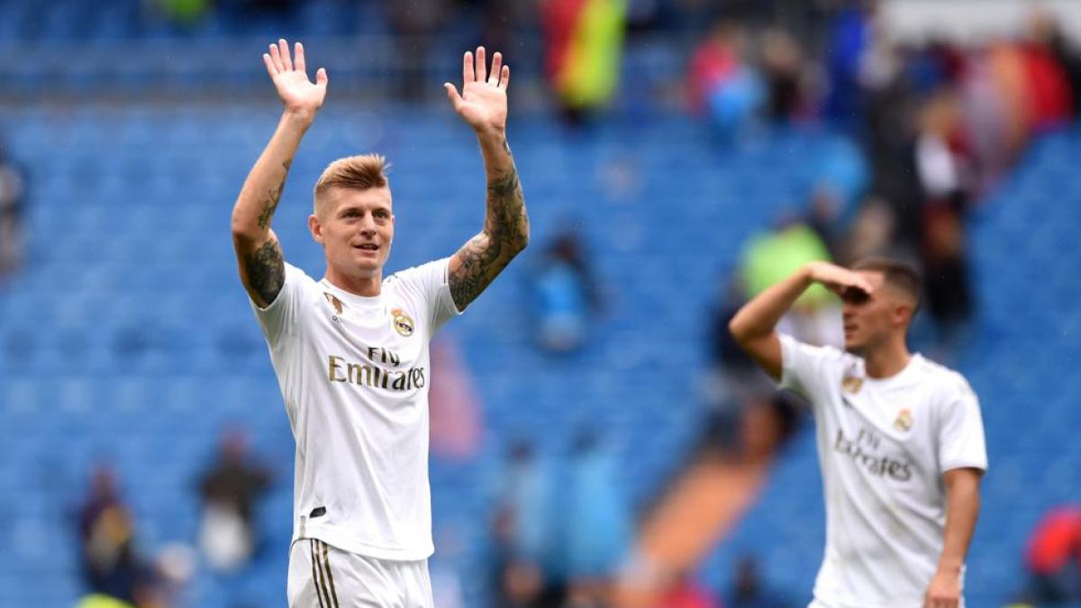 Un Bernabéu hasta la bandera para despedir a Kroos