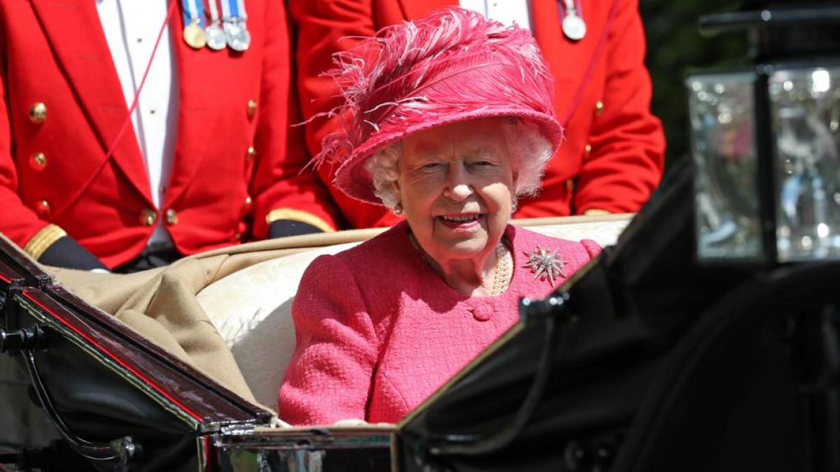 La salud de la Reina Isabel II de Inglaterra: Todas sus enfermedades y problemas de salud