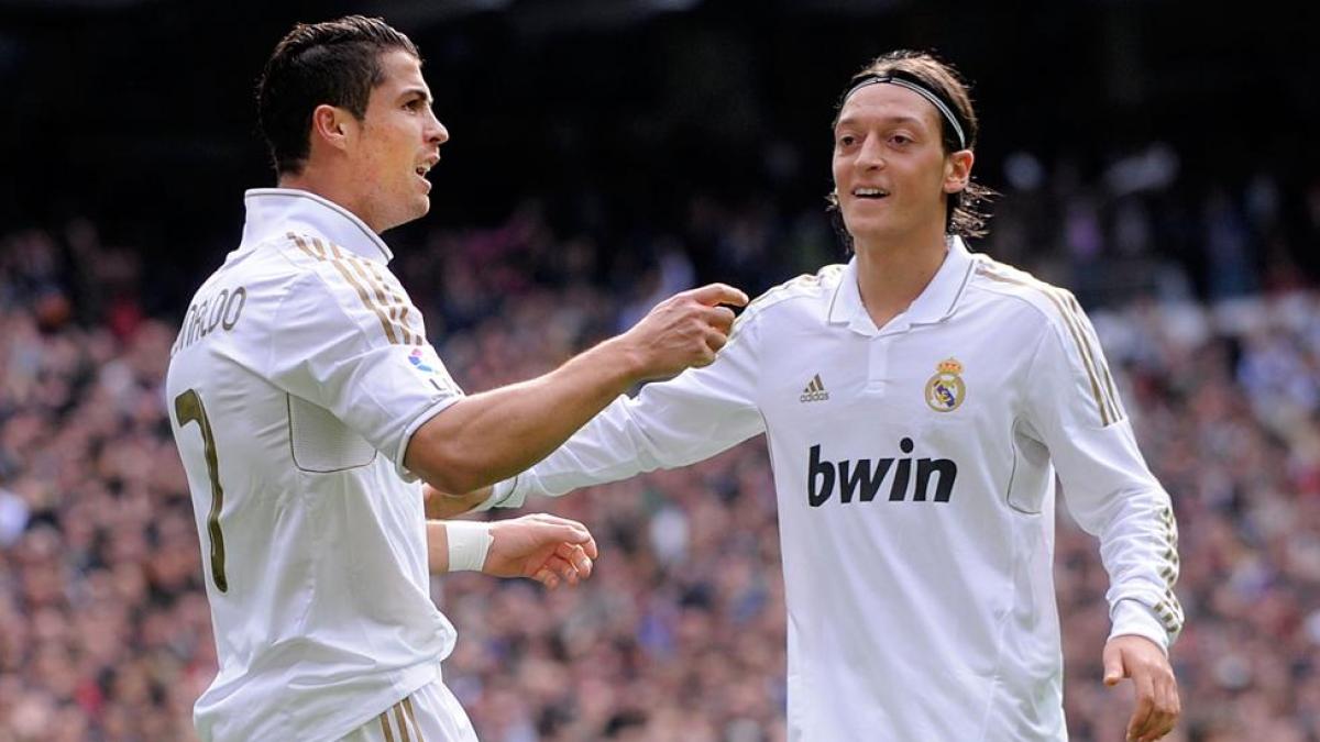 El Real Madrid muestra su agradecimiento y admiración a Özil