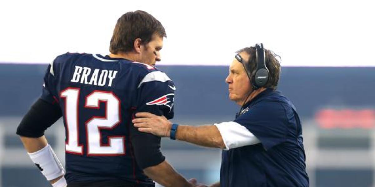 Tom Brady defiende el trabajo de Bill Belichick en los Patriots