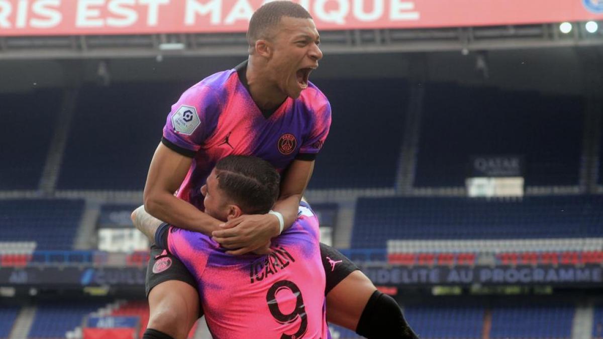 El Lyon espera a un diezmado PSG