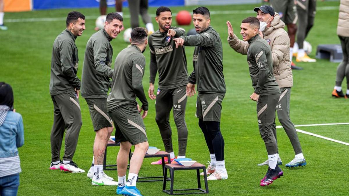 Simeone completa su ejército