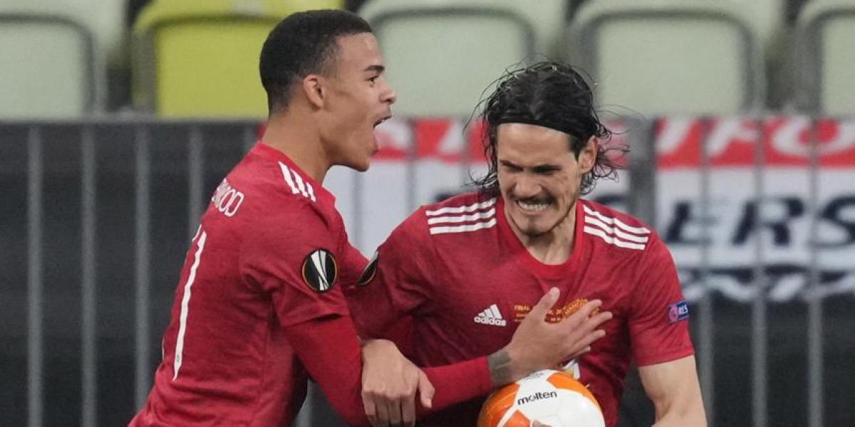 Solskjaer indica que Cavani sigue de baja