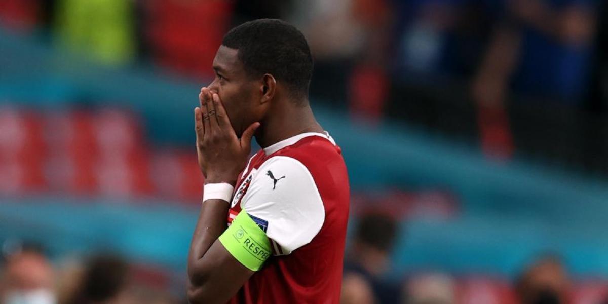 Alaba también cumple con Austria... de lateral