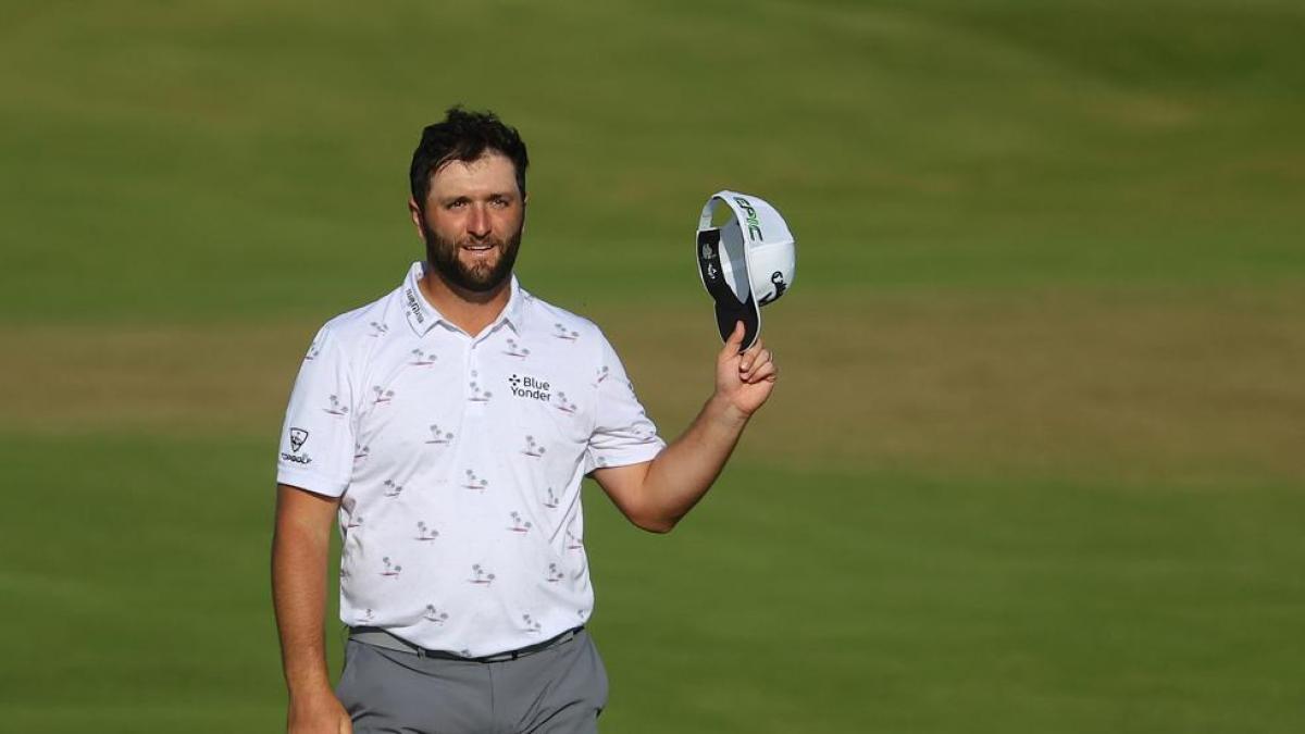Rahm, Johnson y Morikawa mantienen el podio