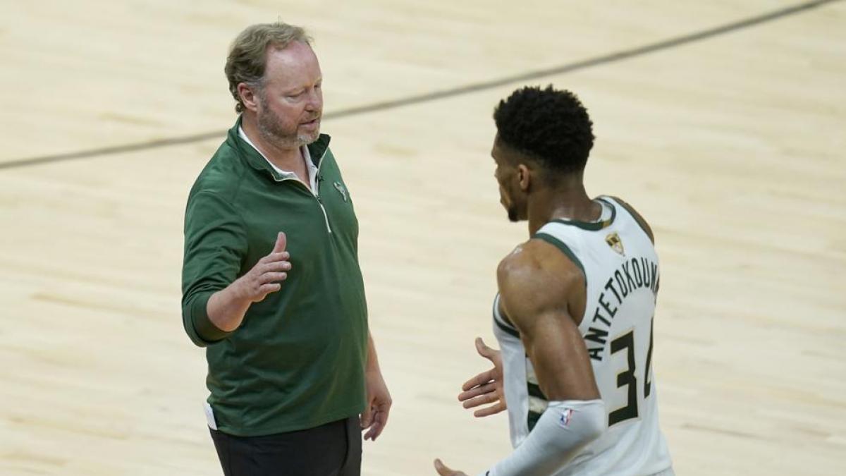 Los Bucks despiden a Mike Budenholzer, el entrenador que les llevó al anillo