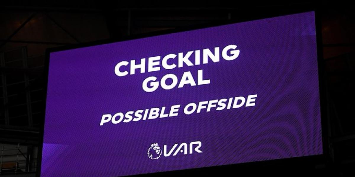 VAR o no VAR en la Premier: esta es la opción que gana enteros en la votación