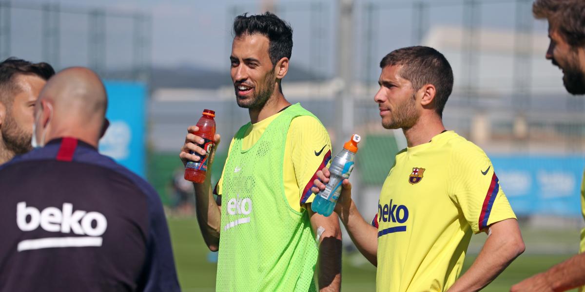 Encaminado el acuerdo con Busquets y Sergi Roberto