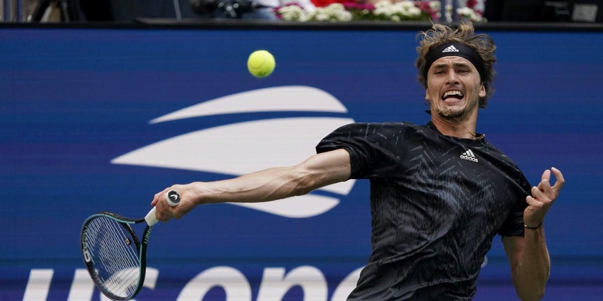 Zverev ya espera en semifinales a Djokovic o Berrettini