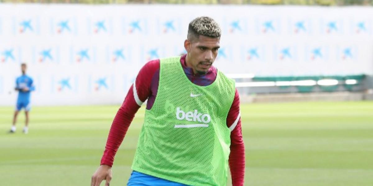 El FC Barcelona confirma la baja de Araujo