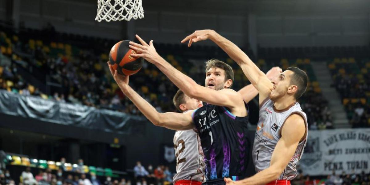 El Surne Bilbao, aún en cuadro, busca la sorpresa en Valencia