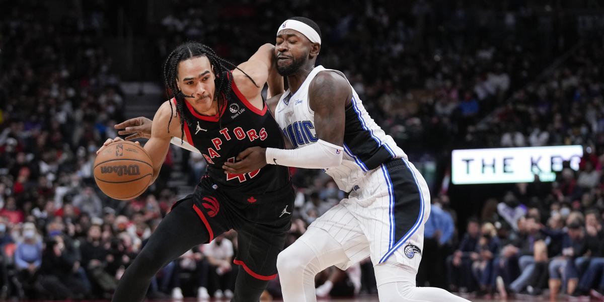Un triple decisivo de VanVleet sella el triunfo de los Raptors