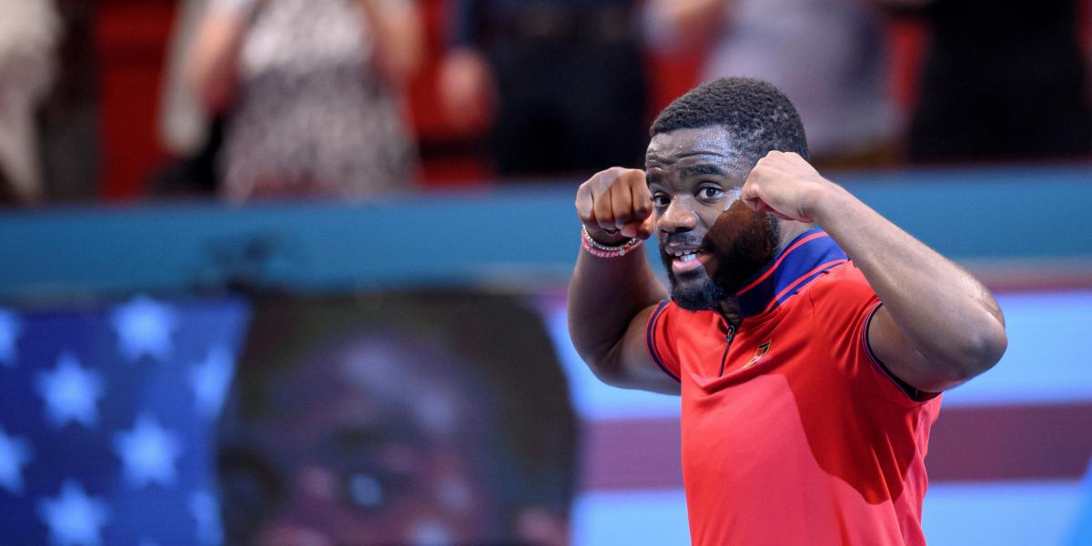 Tiafoe remonta a Sinner y se cita con Zverev en la final de Viena