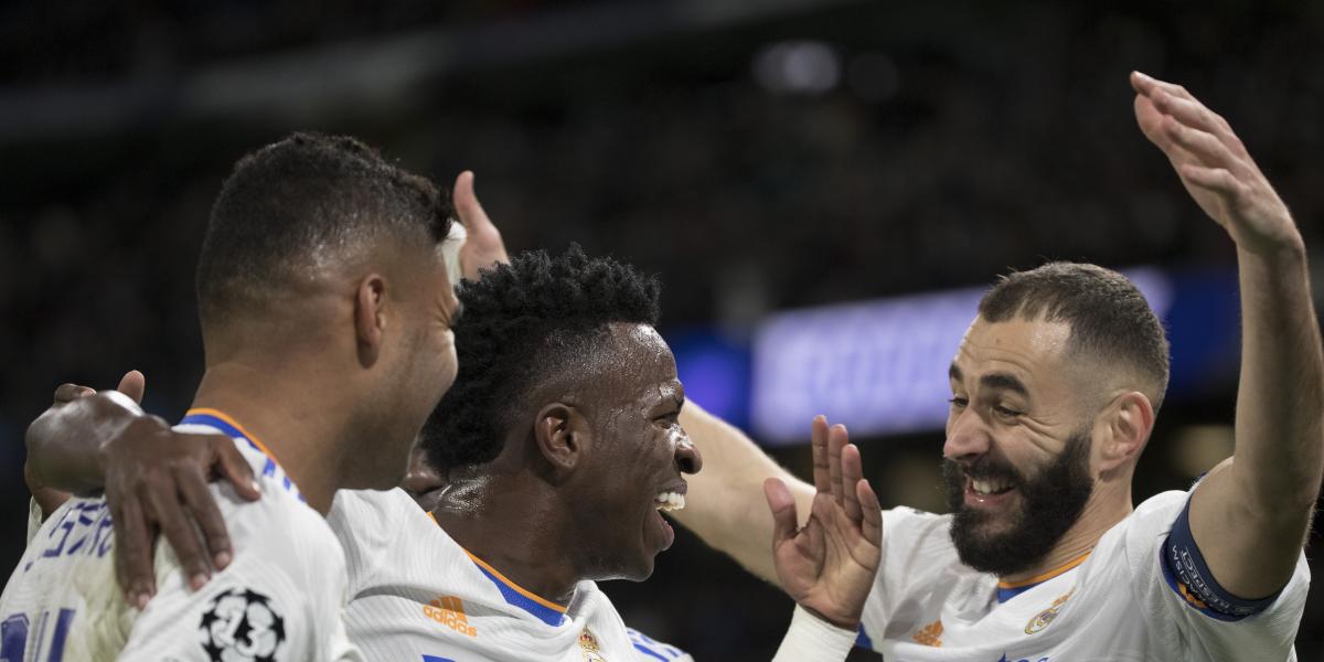 Un Madrid en retroceso supera su bache en el Bernabéu