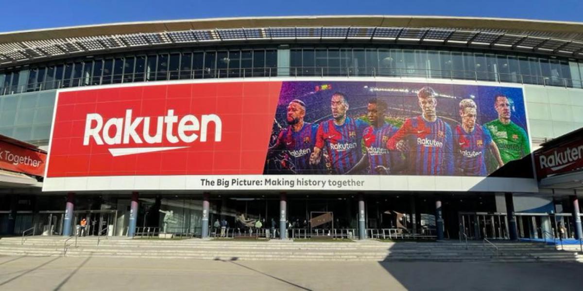 El Camp Nou tendrá nueva fachada para el derbi