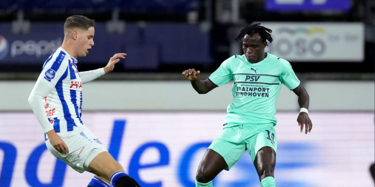 Al Hajj aleja al PSV del líder Ajax