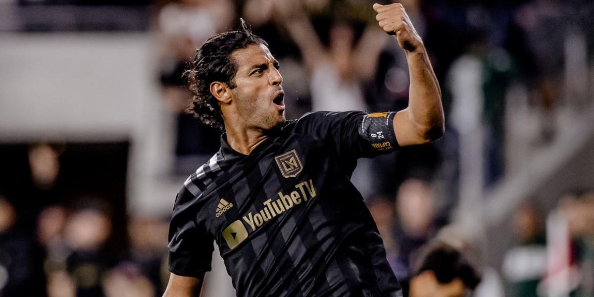 Vela sigue en LAFC en 2022