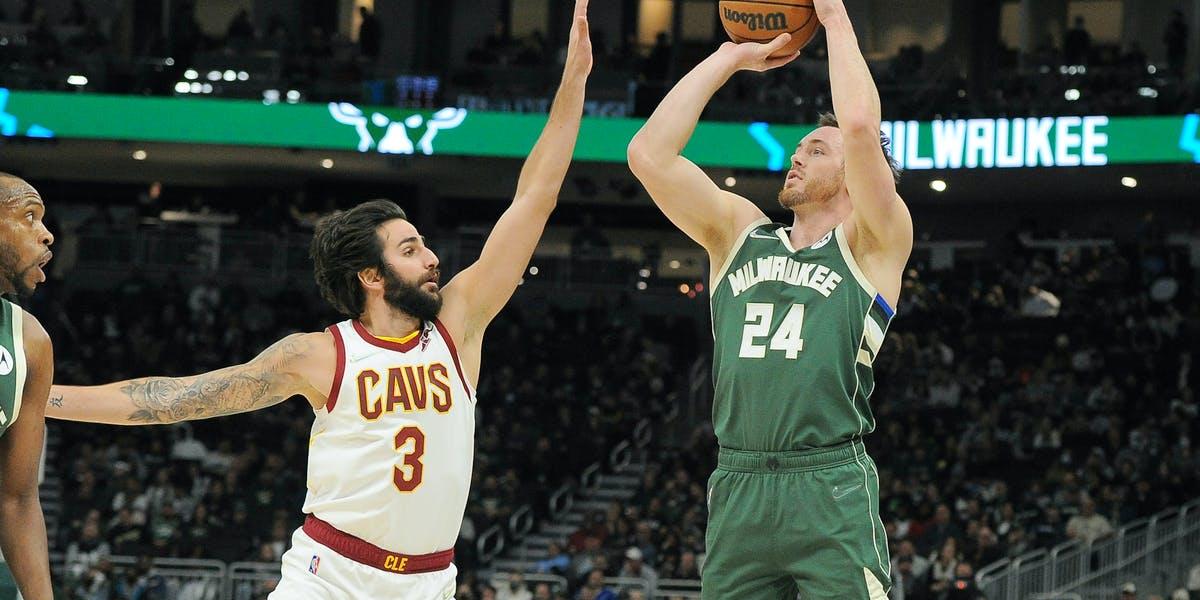 La vuelta de Anteto frustra los esfuerzos de los Cavs de Ricky y un gran Allen