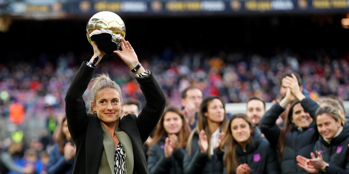 Alexia , ya en Dubai, y 4 compañeras aspiran hoy al Globe Soccer
