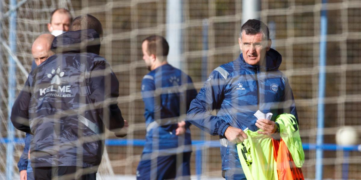 Cero positivos en un Alavés ya con Mendilibar