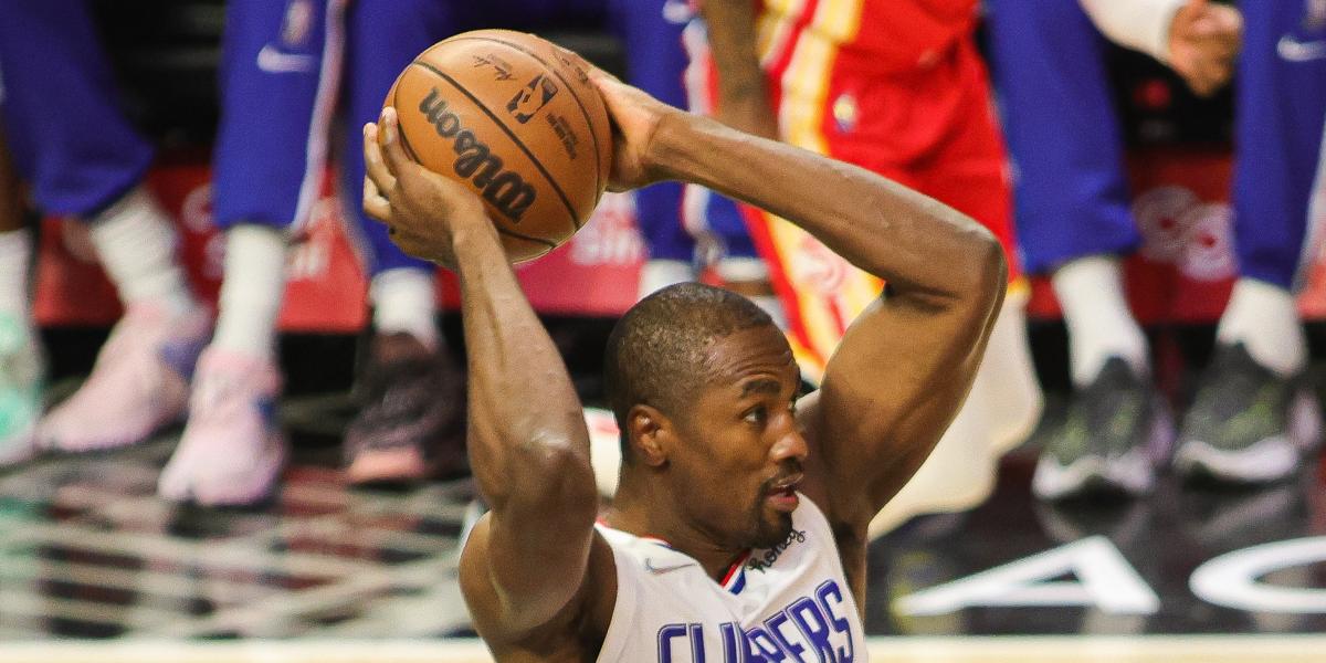 Los Clippers recuperan la sonrisa ante los Hawks con un muy buen Ibaka