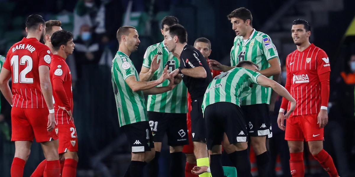 Bochorno copero en el Benito Villamarín
