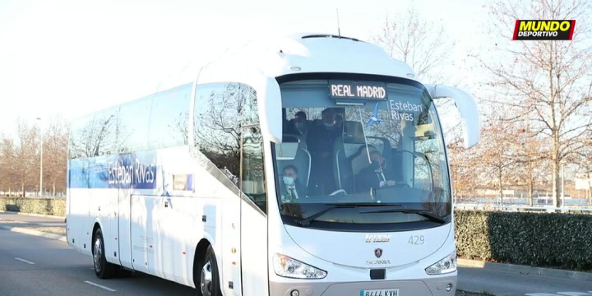 Llegada del Real Madrid a Valdebebas tras ganar la Supercopa de España