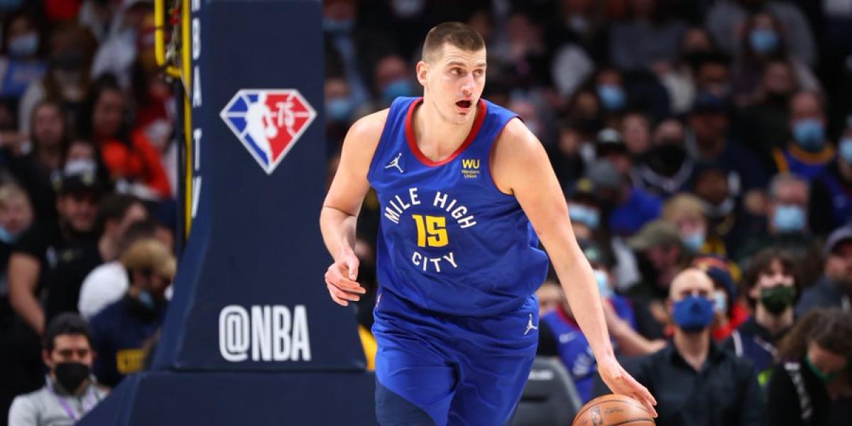 Nikola Jokic iguala otro registro de Wilt Chamberlain
