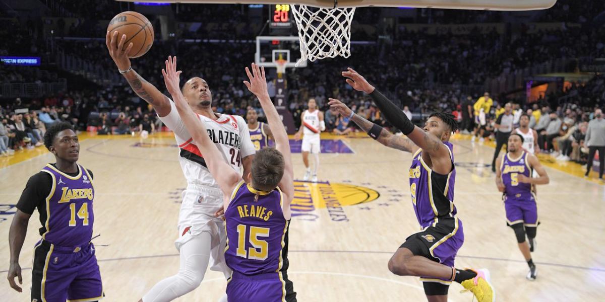 Los Lakers salen del bucle con un triunfo desolador ante los Blazers
