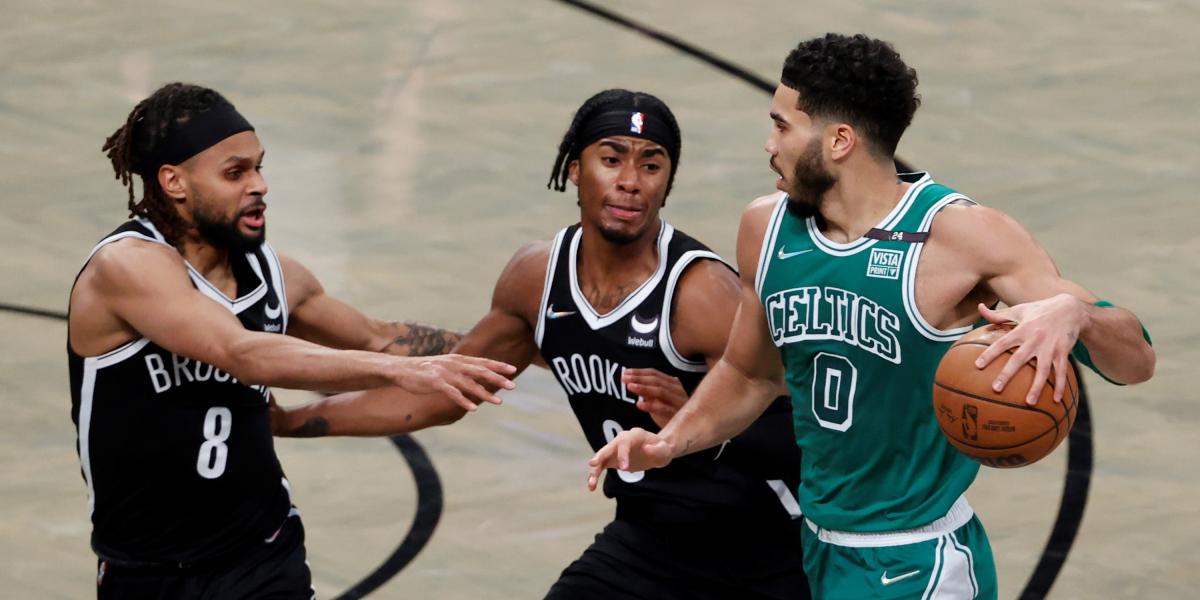 Los Celtics ridiculizan a unos Nets que llevan nueve derrotas seguidas