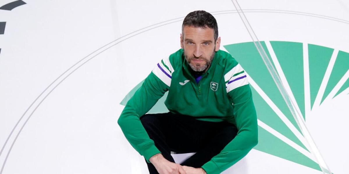 Ibon Navarro, sorprendido por el pesimismo que se ha encontrado en el Unicaja