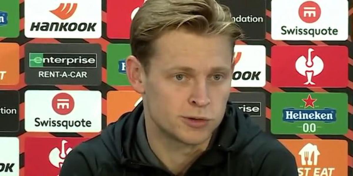 Frenkie de Jong explica las charlas con Xavi: Son vídeos de los partidos, donde me enseña cómo me tengo que colocar
