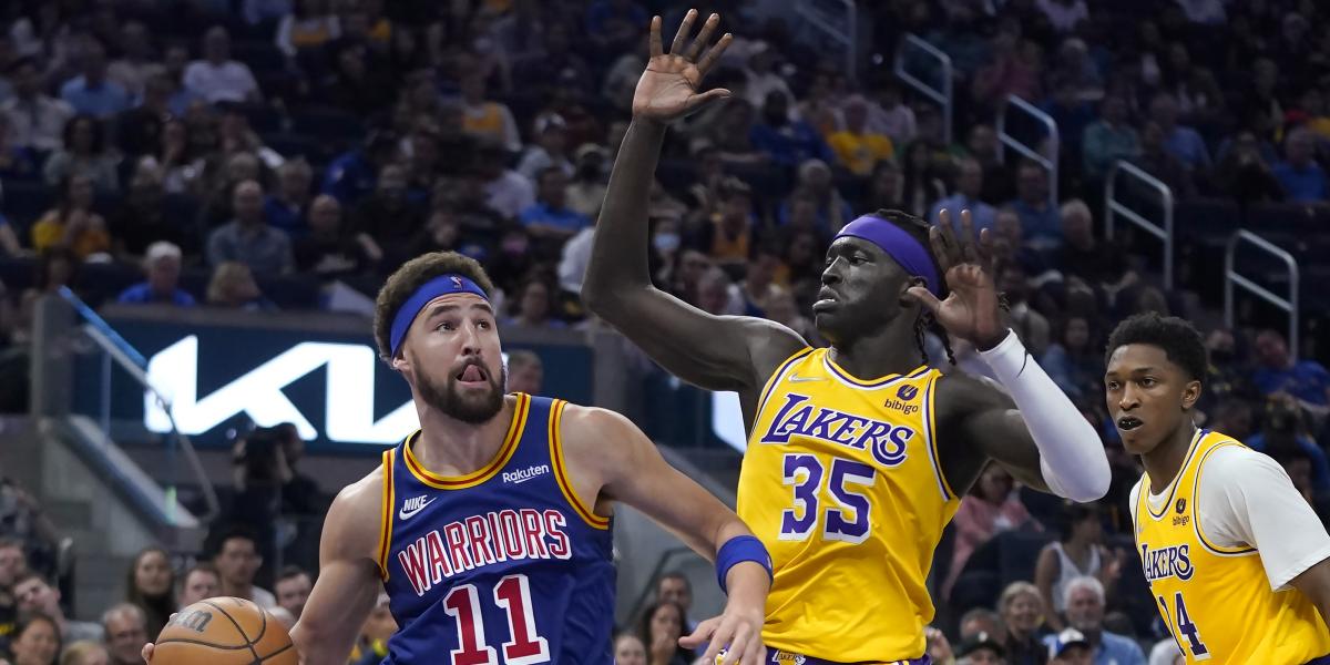 Klay Thompson se ceba con los Lakers