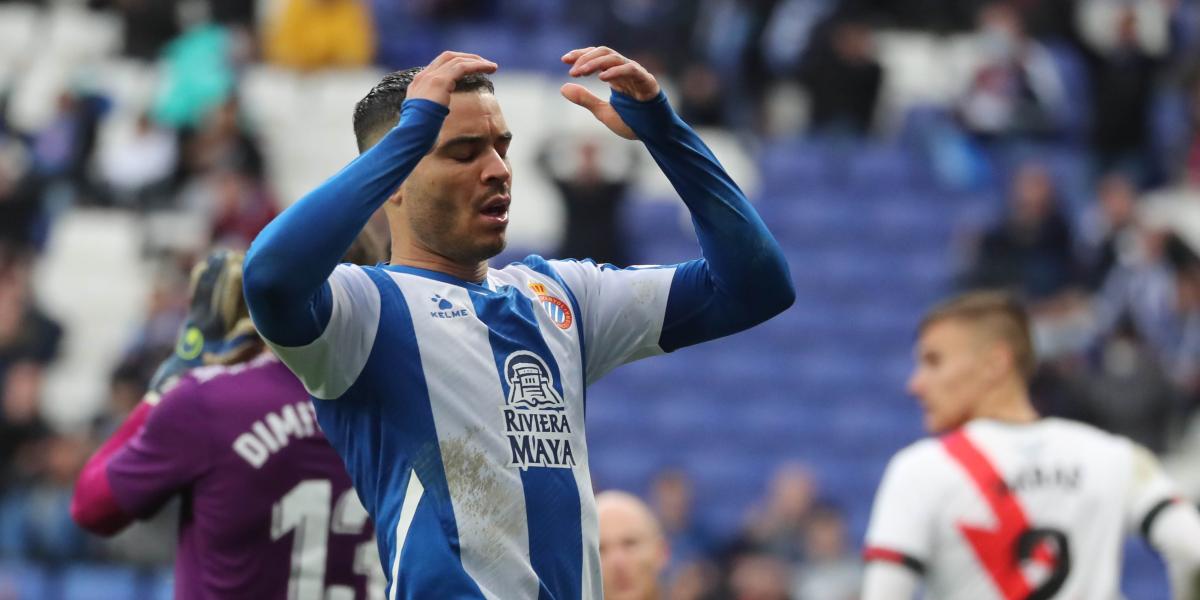 Un horrible Espanyol da vida al Rayo