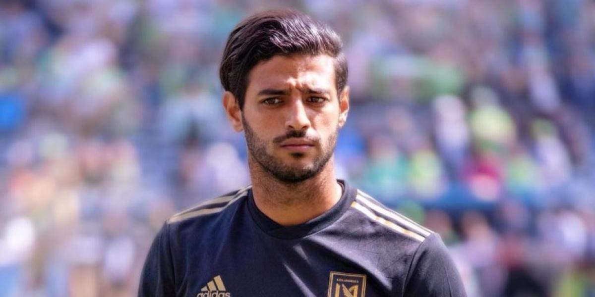 Carlos Vela formará una dupla galáctica