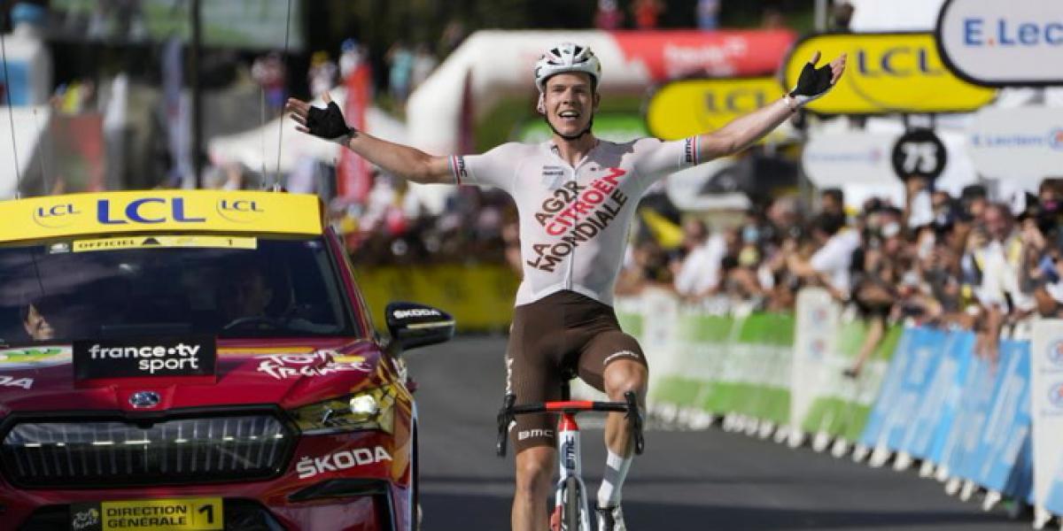 Jungels deja sin victoria a los españoles y Pogacar sigue mandando