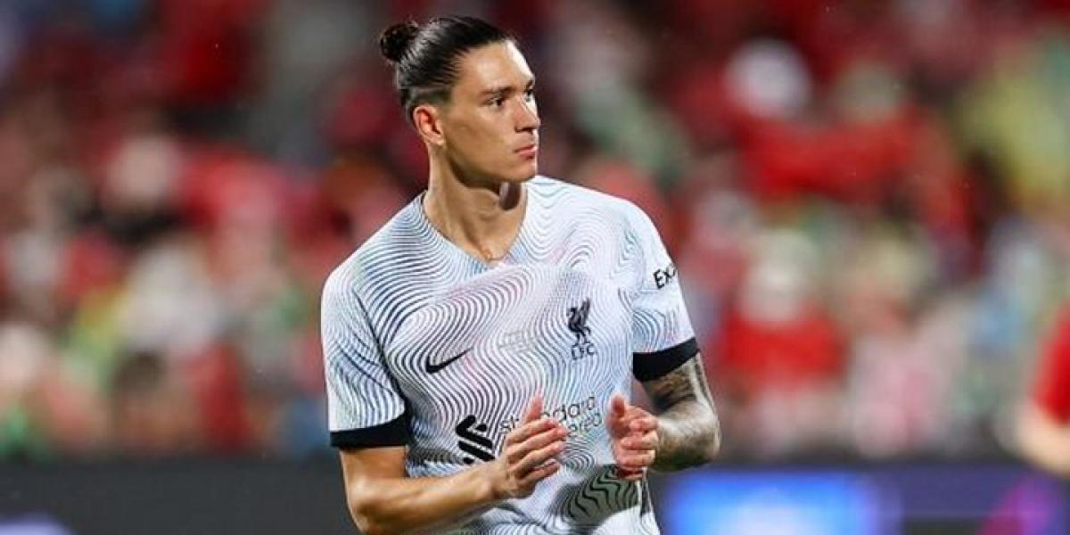 Las redes se ceban con un fichaje red: ¿Este jugador nos ha costado 100 millones?