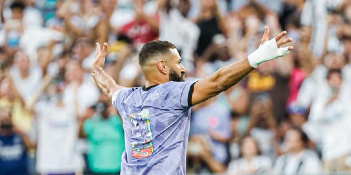 Benzema adelanta al Madrid de penalti