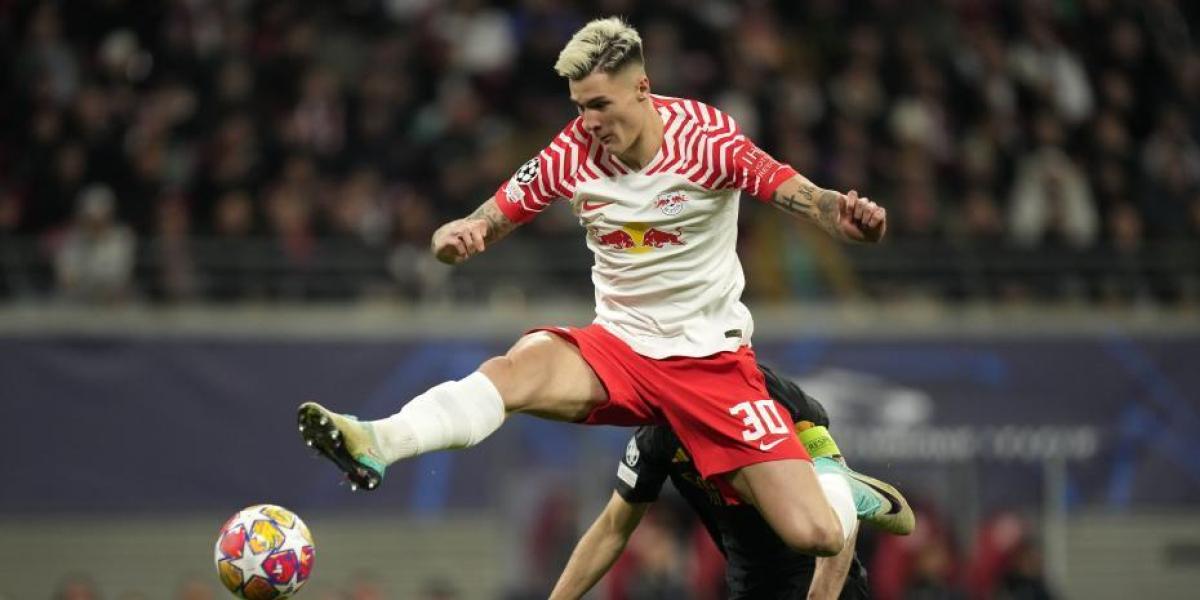 El prometedor delantero que vuelven a poner en el punto de mira del Barça