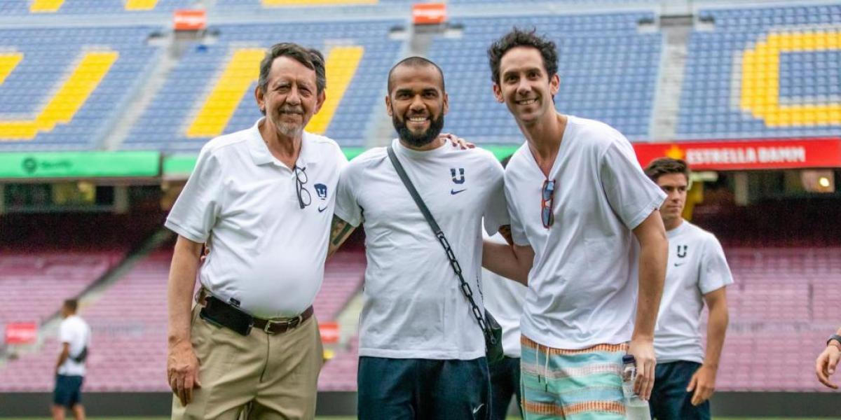 Alves, emocionado: Soy un culé loco que nunca dejaré de amarte