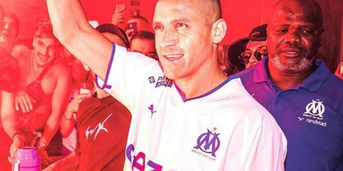 El Marsella presenta a Alexis Sánchez como un superhéroe