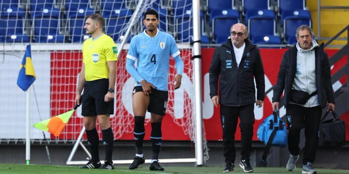 Uruguay no descarta a Araujo para el Mundial