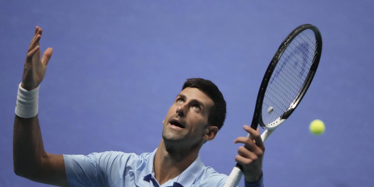 Djokovic se pasea en Astana con un ojo puesto en Australia