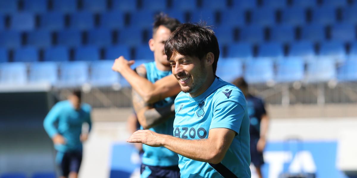 Silva vuelve por sus fueros de crack mundial