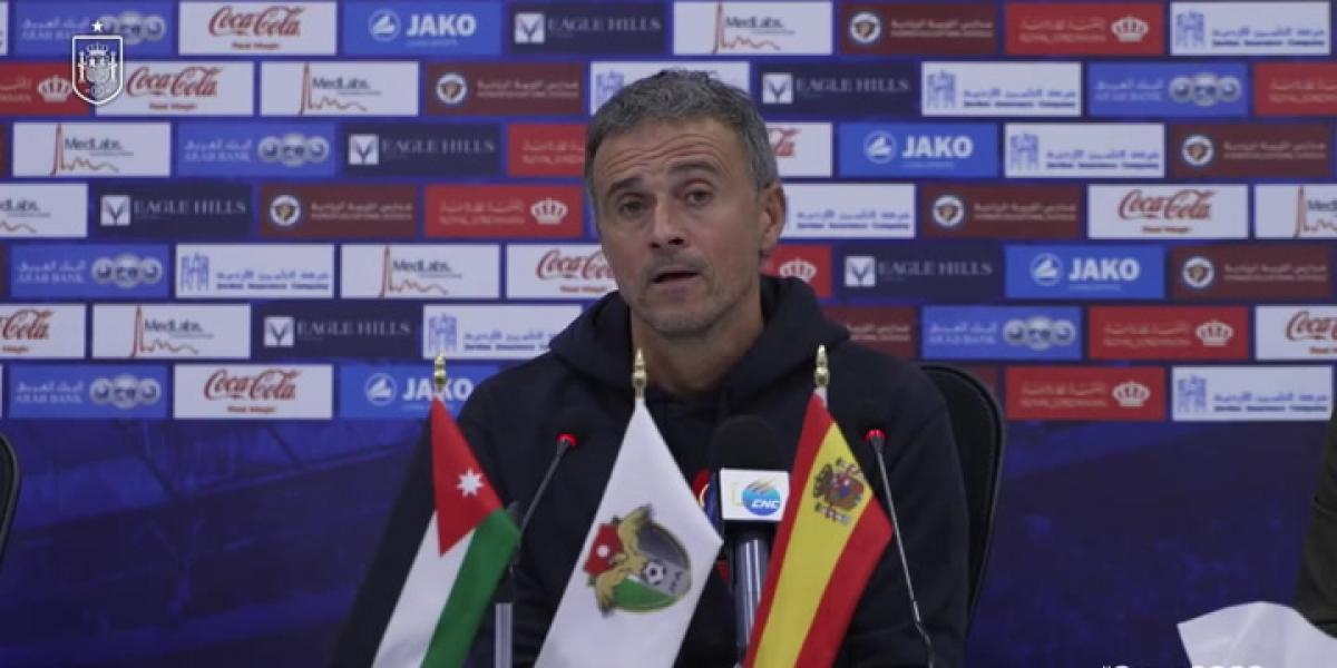Luis Enrique: Mañana decidiremos sobre la situación de Gayà