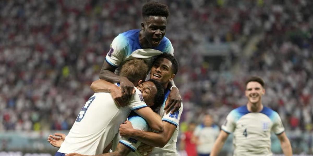 Sterling continúa en Inglaterra y pone una condición para regresar a Qatar