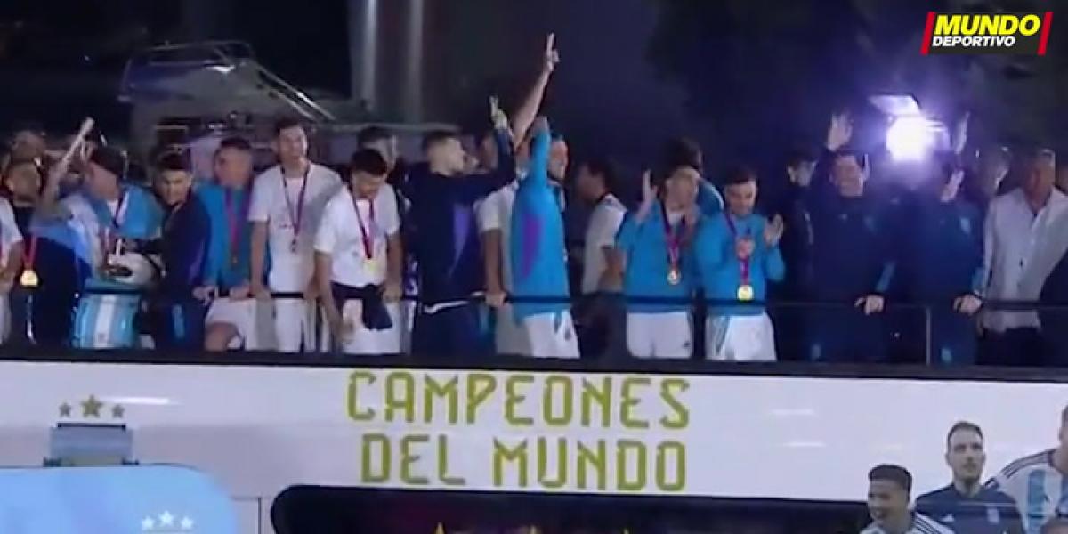 Llegada Argentina campeón del Mundo 2022, bienvenida y celebración de la Selección con Messi